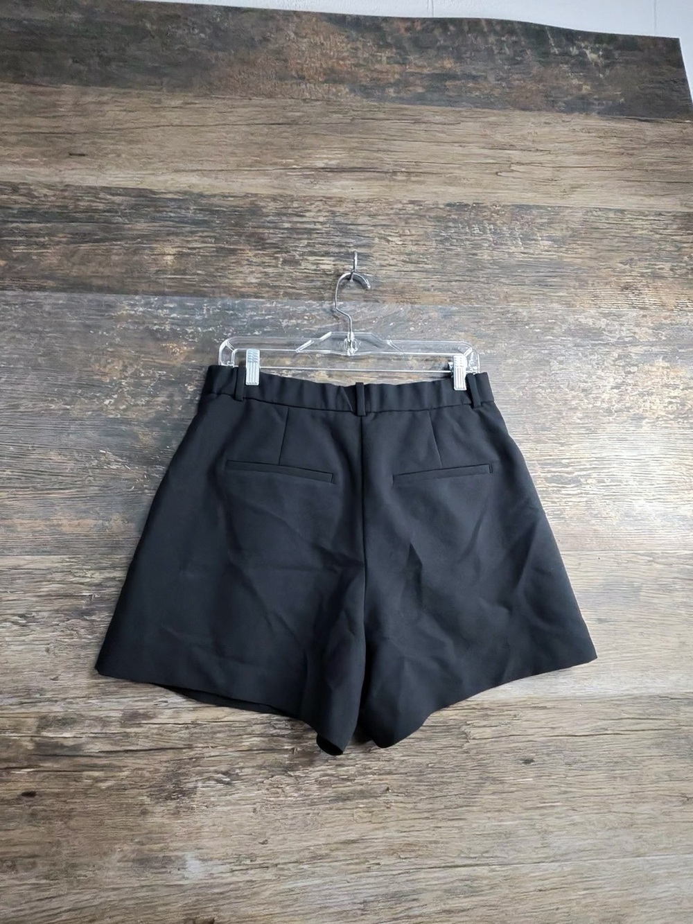 Abercrombie & Fitch Black High-Rise Tailored Shorts - Picture 5 of 10